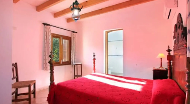 Peaceful Abode in Lovely Holiday Home at Foothills of the Campanet Valley, Book Hotel Campanet 