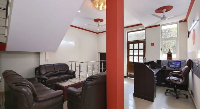 OYO 13051 Shanti Villa