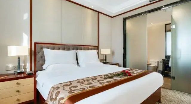 Люкс Business Taiyuan Zhicheng Heping Hotel (Xiayuan Park Times City)