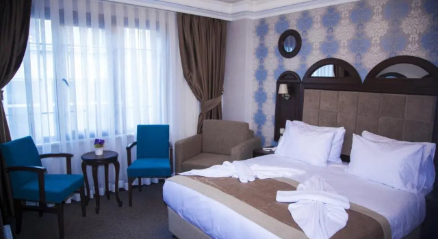 Трёхместный номер Standard Golden Pen Hotel