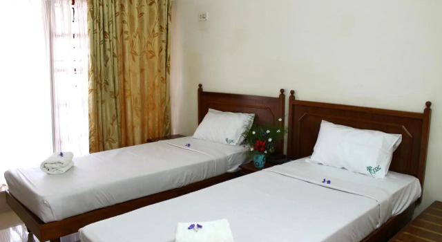 KTDC Kumarakom Gateway Resort, Prenota Hotel Cherthala Kerala
