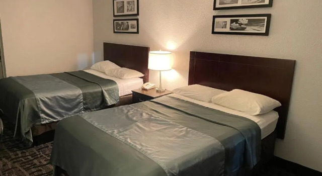 Четырёхместный номер Standard Scottish Inns Manchester