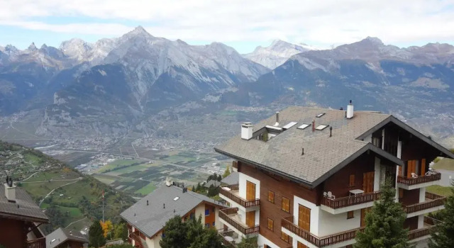 Апартаменты Mountain Apartment With Views