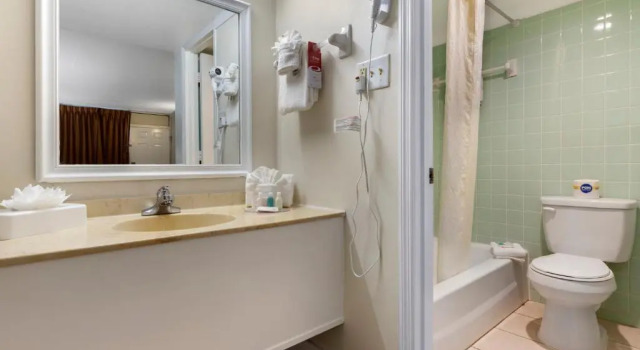 Двухместный номер Standard с видом на бассейн Econo Lodge Conway Central