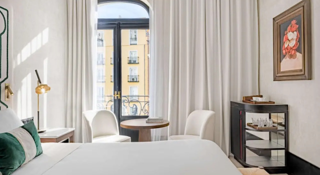 Двухместный номер Cobalto Hotel Montera Madrid, Curio Collection By Hilton