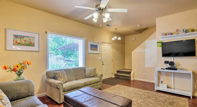 Апартаменты Kanab Condo w/ Pool & AC < 1 Mi to Attractions!