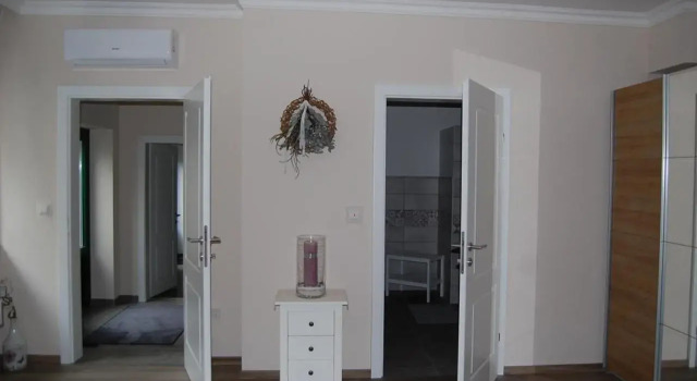 Weingut Krikler, Book Hotel  