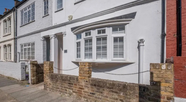 Luxury 3 Bedroom 2 Bathroom House Fulham