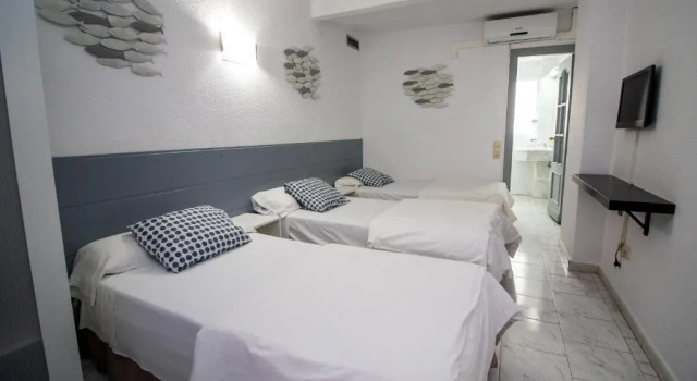 Трёхместный номер Standard Hostal Berlin
