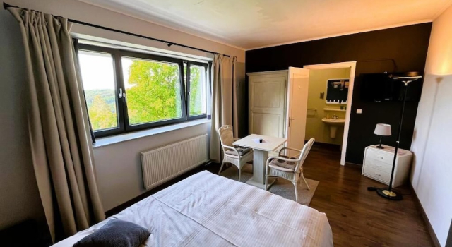 Двухместный номер Standard с видом на сад B&B Les Alisiers