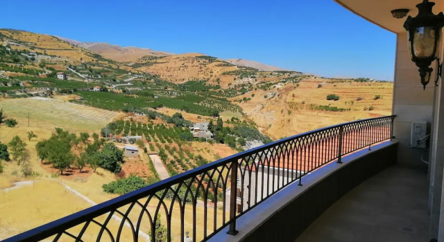 Люкс Standard с 2 комнатами Zahle Hills Hotel