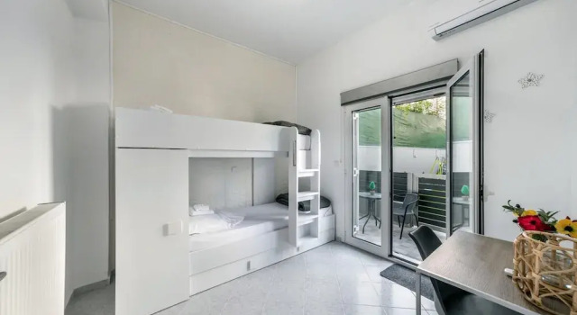 Ariadni Apartment Garden View, Забронировать Апартаменты/квартира  