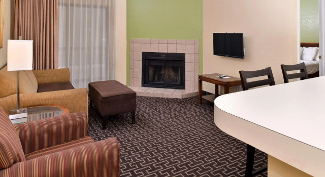 Люкс с 2 комнатами Americas Best Value Inn & Suites Extended Stay - Tulsa