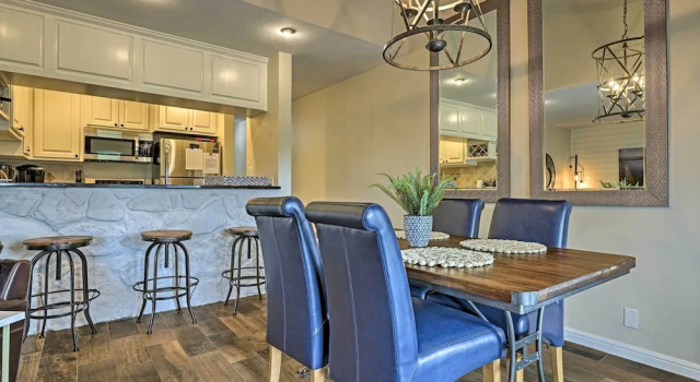 Апартаменты Modern Townhome w/ Patio, Next Door to Resort