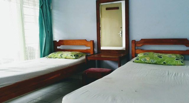 Economy Twin room Hotel Gunung Slamet