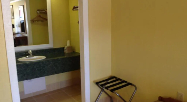 Номер Standard Americas Best Value Inn Conyers