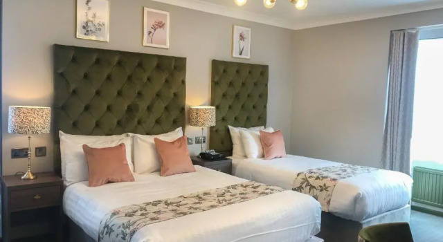 Семейный номер Deluxe Hotel Collingwood BW Signature Collection