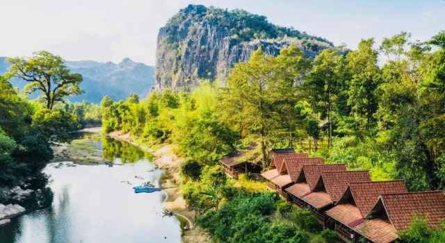 Трёхместное бунгало с видом на реку SpringRiver Resort