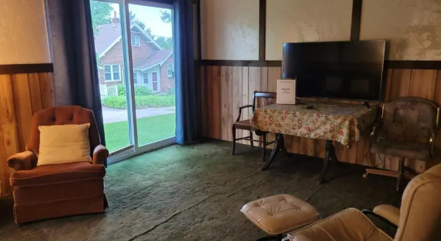 Коттедж с 3 комнатами Little River Inn Motel