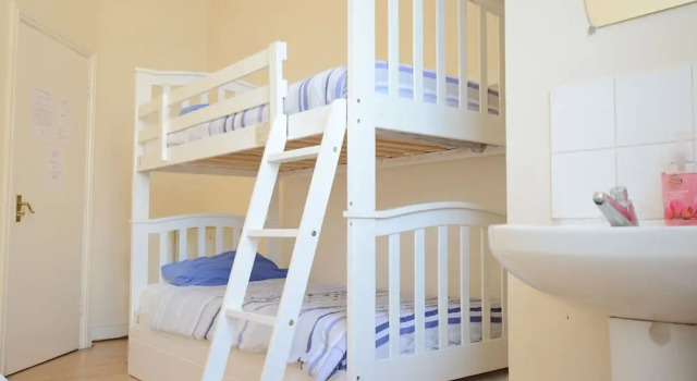 Двухместный номер Standard NX London Hostel