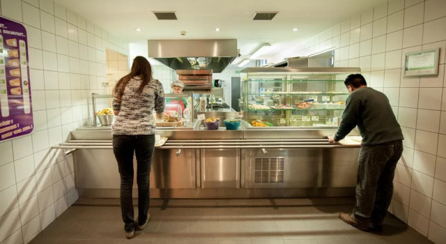 HI Brussels Jacques Brel Hostel, Забронировать Хостел Сен-Жосс-тен-Ноде Брюссельский столичный регион, рядом с Центр изобразительных искусств BOZAR