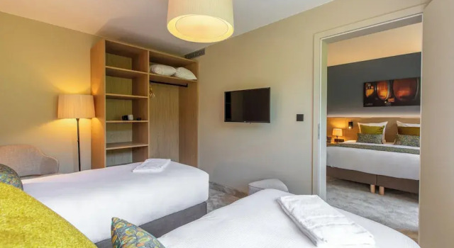 Четырёхместный семейный номер Standard Hôtel Terra Vinum