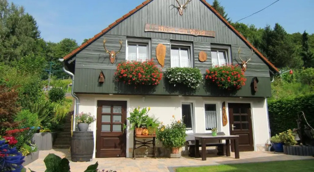 Коттедж Ferienhaus Haus am Wald