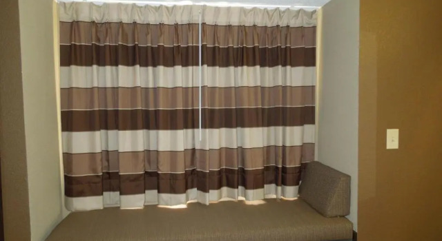 Четырёхместный номер Standard Microtel Inn & Suites by Wyndham Harrisonburg