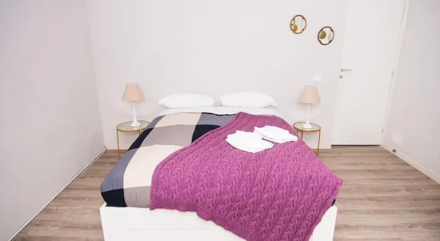 Grimaldi Apartments - San Bartolomio, Забронировать Апартаменты/квартира Апартаменты Венеции, рядом с Консульство Франции в Венеции, Апартаменты/квартира