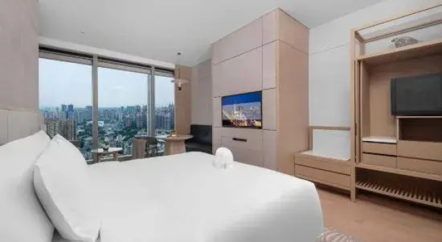 Номер Deluxe с видом на город Grand Bay Hotel Chengdu