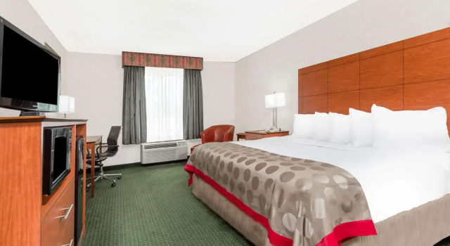 Ramada Hotel & Conference Center by Wyndham Lexington North, Buchen Sie Hotel Hotels in Kentucky mit Parkplatz, Parkplätze