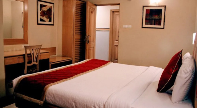 Risalo Hotel Indiranagar, Забронировать Отель Отели Индиранагара 3 звезды, 3*