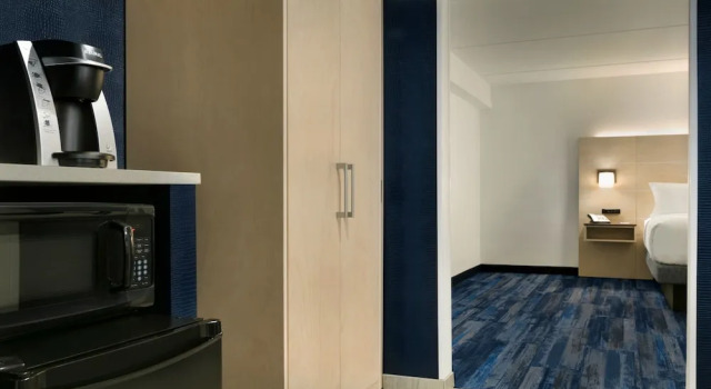 Run of House Holiday Inn Express - Williamsburg Busch Gardens Area by IHG