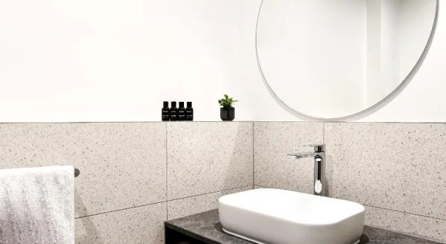 Двухместный номер Standard с балконом HotelMOTEL Adelaide