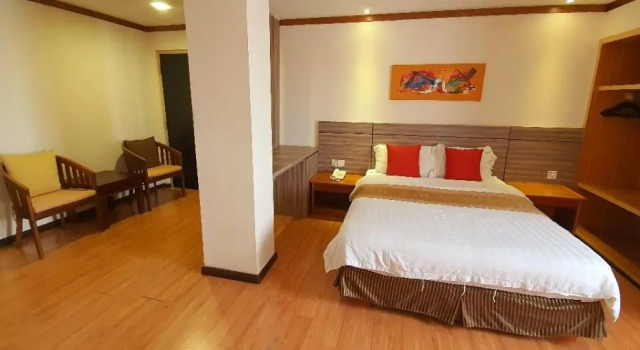 Двухместный номер Deluxe Kemena Plaza Hotel