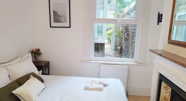 Charming 2-bed Apartment in London, Varaa Huoneisto Asunnot kohteessa Merseyside, Huoneisto