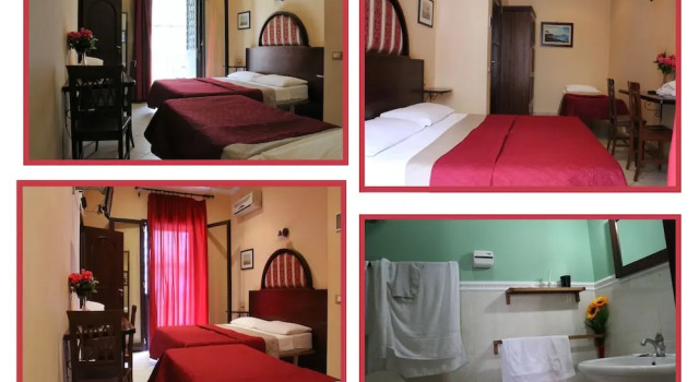 Трёхместный номер Standard с балконом B&B La Storia Di Napoli