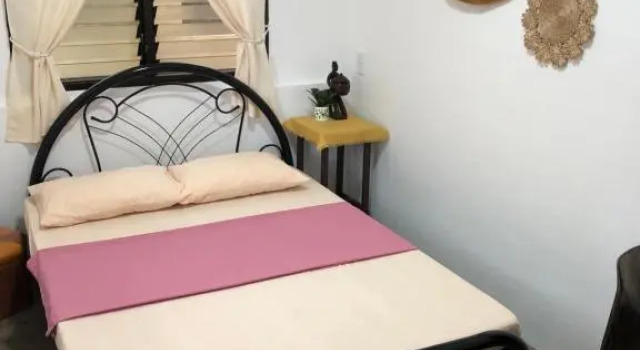 HIRAYA HOMESTAY by The Yellow House Coron, Rezerwuj Hotel Hotele w Coron Town Proper z parkingiem, Parking