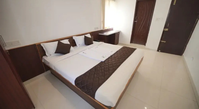Апартаменты с 2 комнатами с видом на город JR Service Apartment