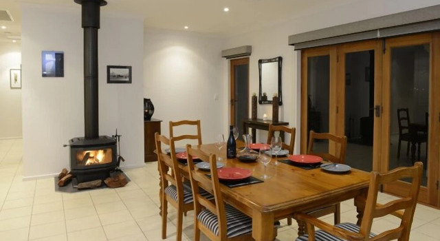131 Your Vineyard Home in the heart of the Vale