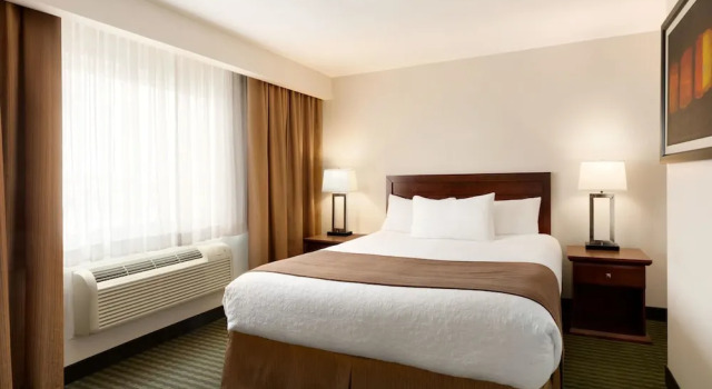 Люкс Travelodge Hotel by Wyndham Weyburn