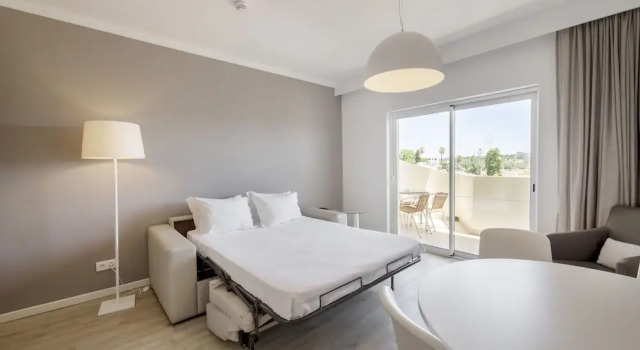 Апартаменты Premium c 1 комнатой с балконом Esteves Apartment - Alvor Center