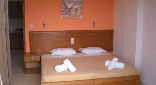 Lofos Apartments, Buchen Sie Ferienwohnung Agios Stefanos 