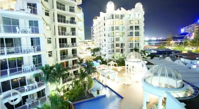 Полулюкс The Phoenician Resort