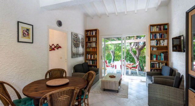 Villa Irène, Varaa Villa Linguizzetta 