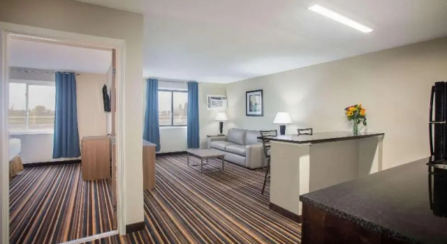 Двухместный люкс Deluxe Travelodge by Wyndham Wahpeton