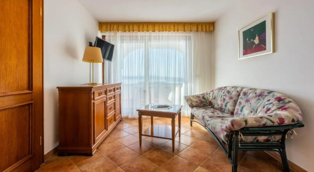 Апартаменты с балконом и с красивым видом из окна Guest House Agava