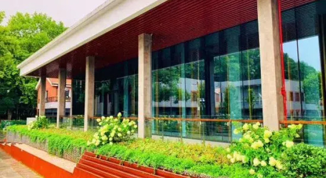 Hust Academic Exchange Service Center, Prenota Hotel Hotel a Hubei con parcheggio, Parcheggio