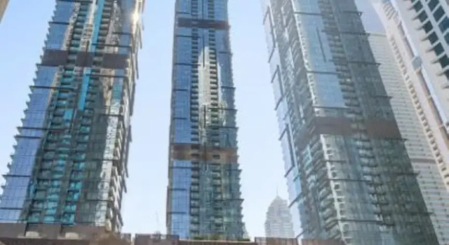 Homesgetaway- 2BR in Marina Gate Tower 2