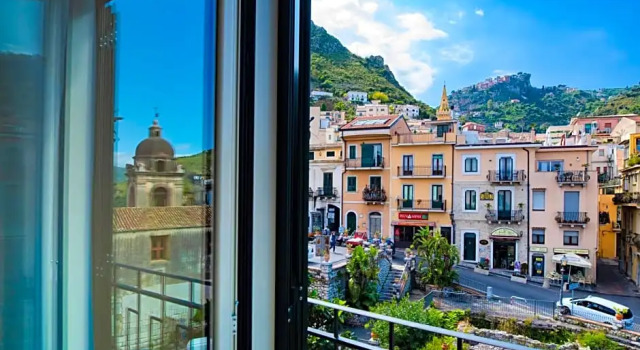 Taormina Bedda Rooms, Забронировать Отель Бизнес-отели Таормина, рядом с Ancient Theatre of Taormina, 4* 5*